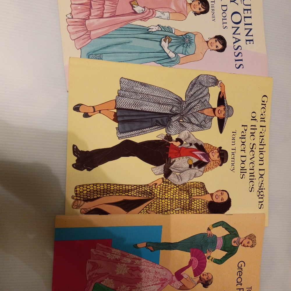 9 Paper doll books